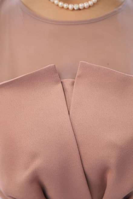 ピンクのビスチェ風ロングドレス