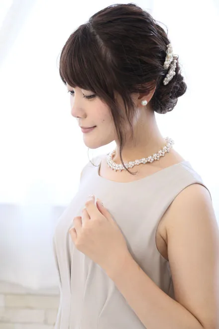 グレーのウエスト切替フィッシュアンドテールドレス