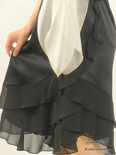 ブラックのサテン×シフォンフリルドレスコーディネートセット