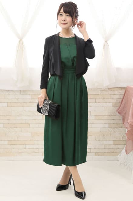 グリーンのビスチェ風ロングドレス