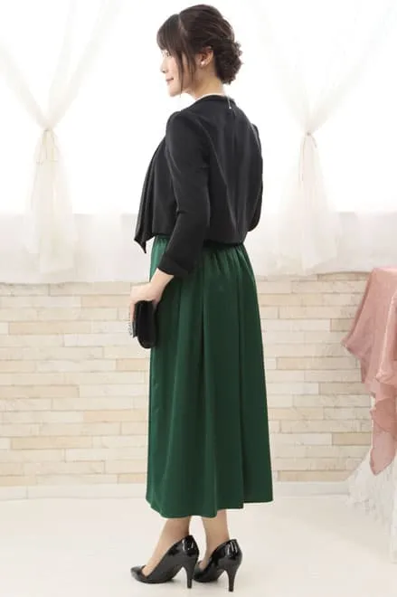 グリーンのビスチェ風ロングドレス