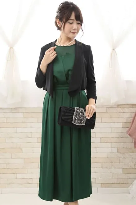 グリーンのビスチェ風ロングドレス