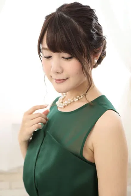 グリーンのビスチェ風ロングドレス