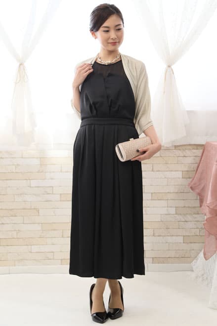 ブラックのビスチェ風ロングドレス