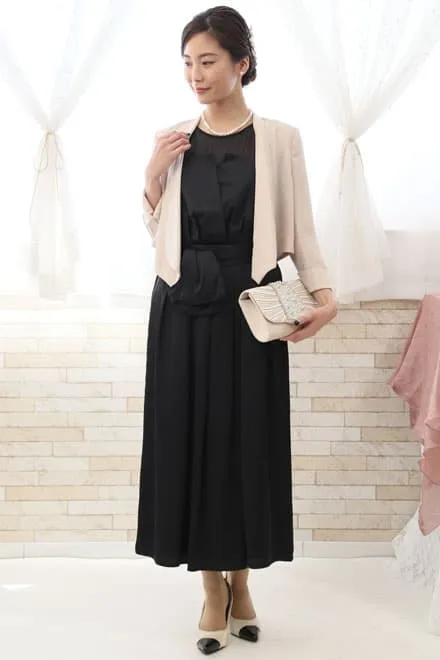 ブラックのビスチェ風ロングドレス