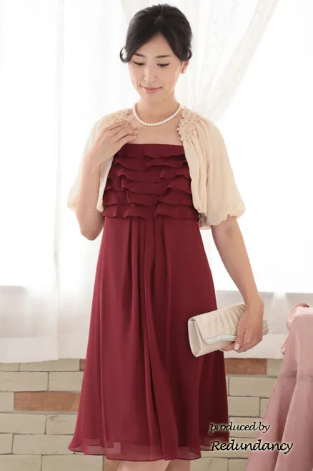 レッドのティアードフリルドレスコーディネートセット