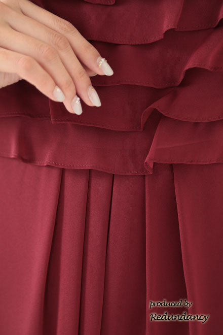 レッドのティアードフリルドレスコーディネートセット