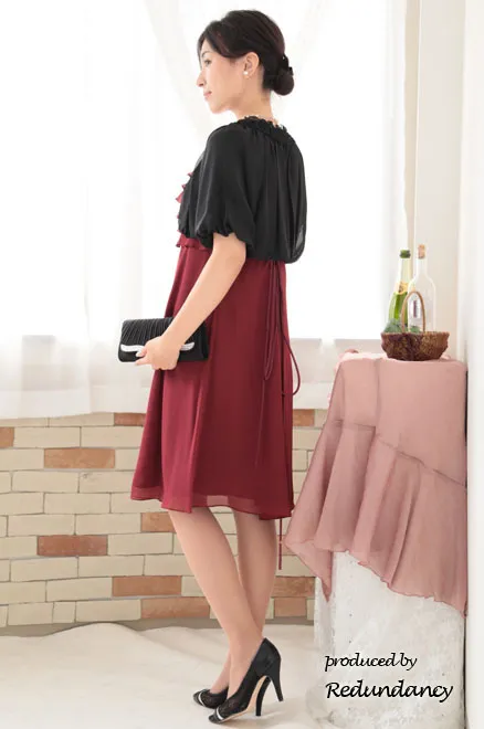 レッドのティアードフリルドレスコーディネートセット