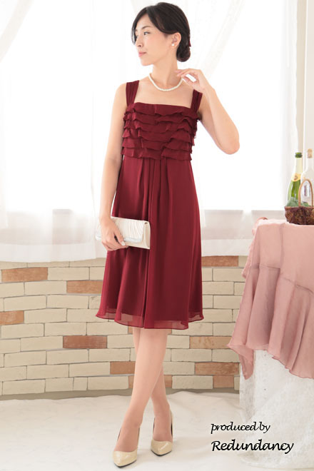 レッドのティアードフリルドレスコーディネートセット