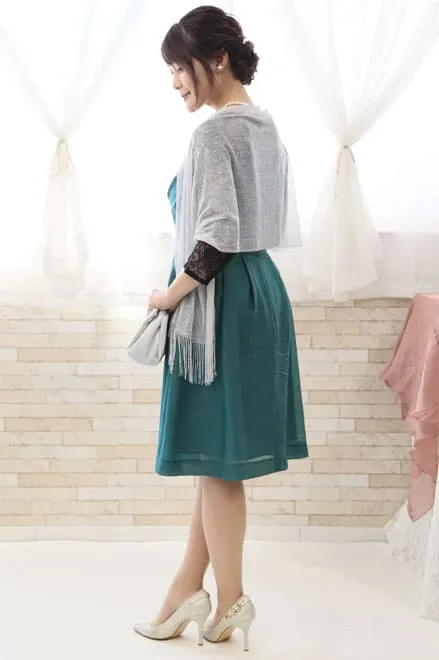 ブルーグリーンのビスチェ風レースドレス