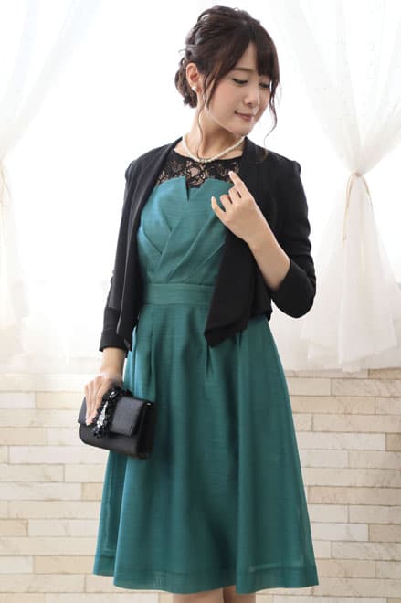 ブルーグリーンのビスチェ風レースドレス