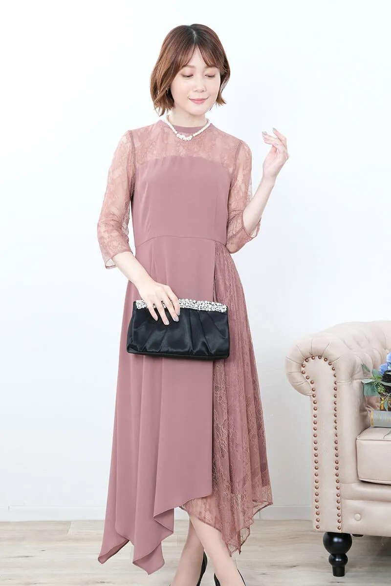 ピンクのサイドレースイレギュラーヘムドレス