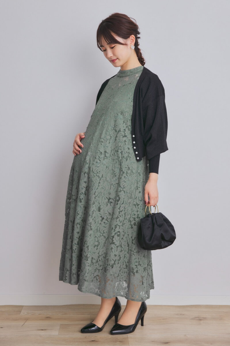 グリーンのスタンドネックAラインドレス