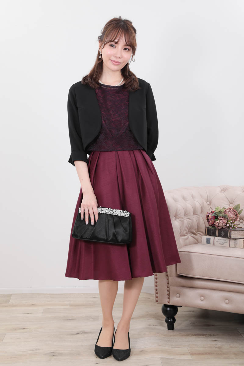ワインレッドのレースボレロセットドレス