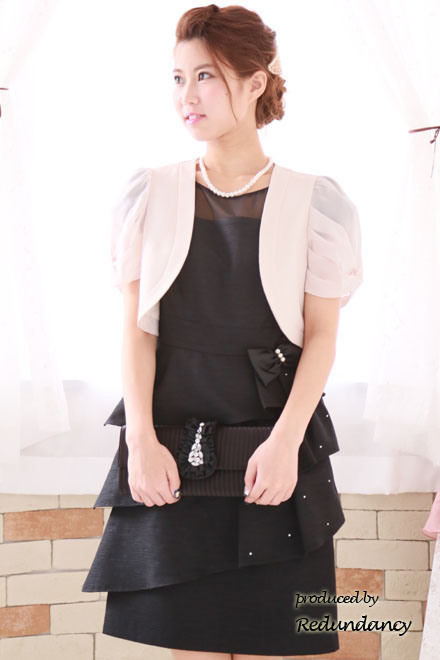 ブラックのラメ生地段フリルタイトミニ丈ドレス