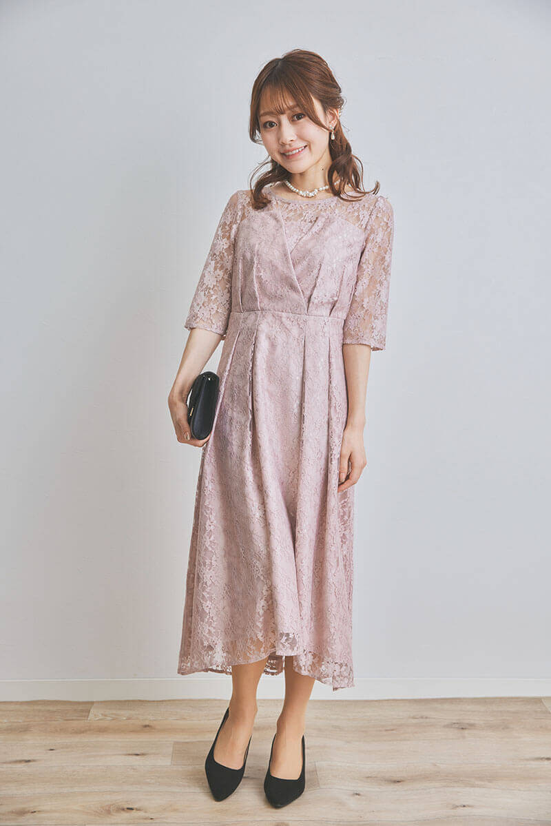 ピンクの総レースフィッシュテールドレス