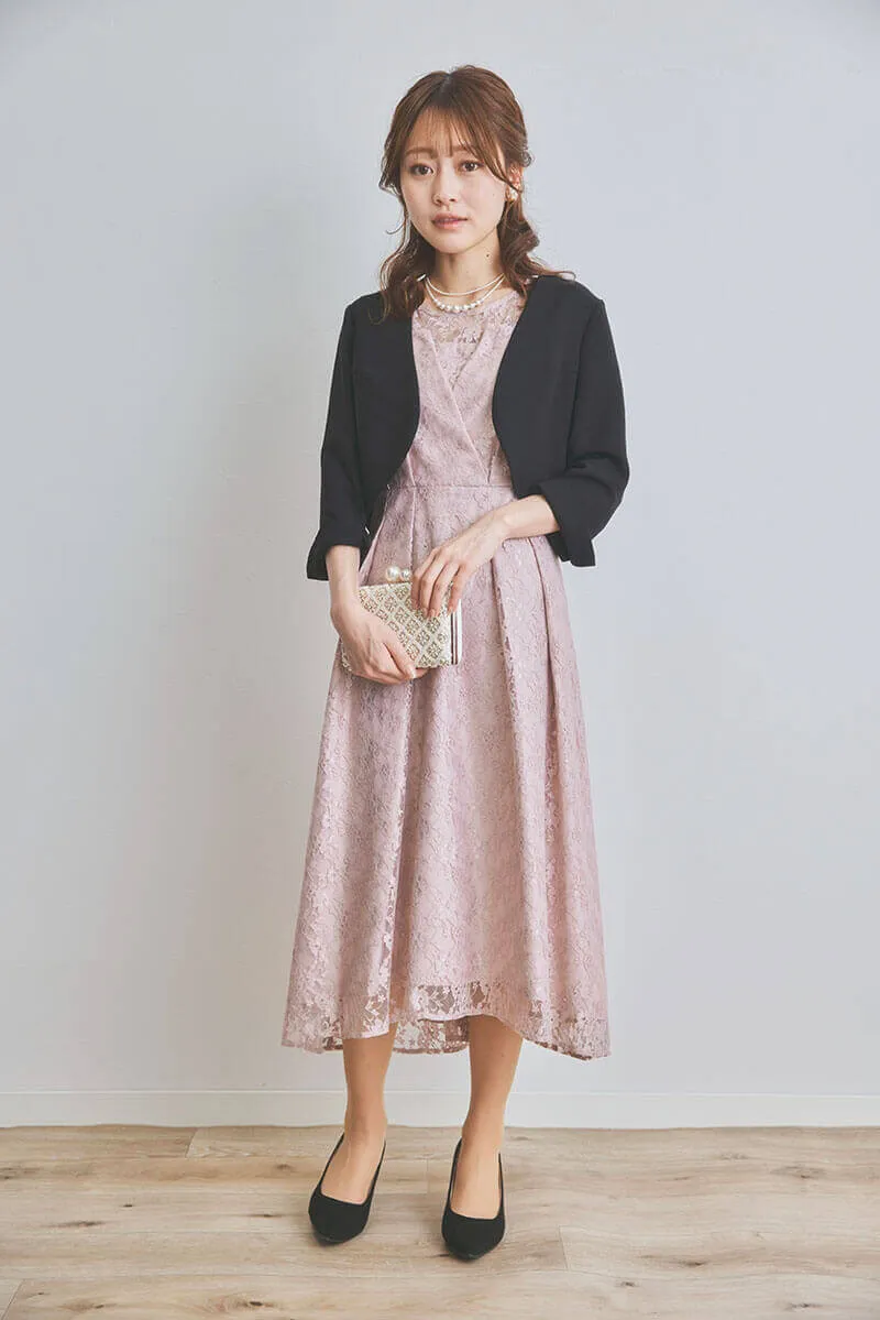 ピンクの総レースフィッシュテールドレス