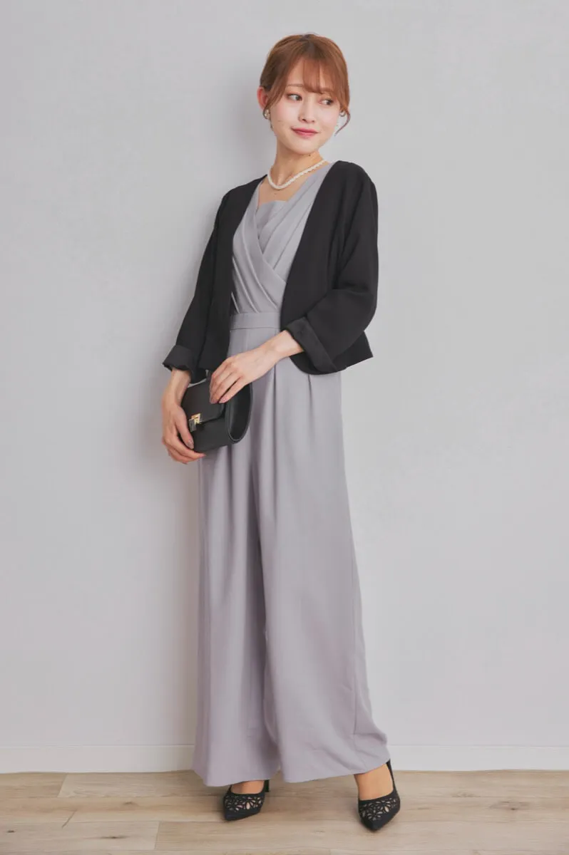 グレーのレース袖カシュクールパンツドレス