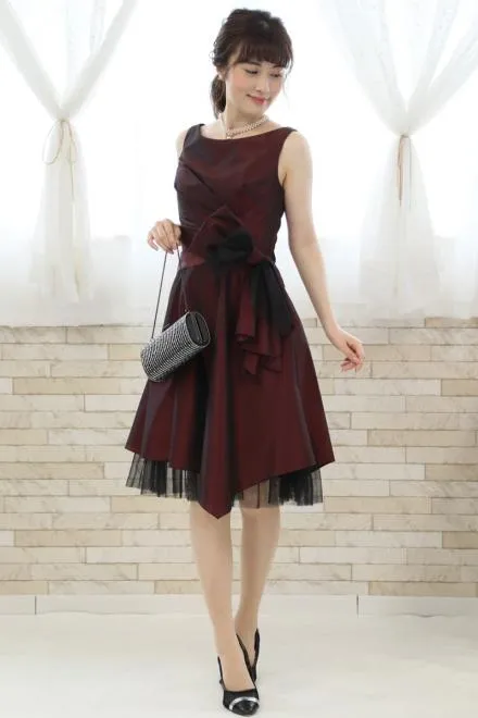 パープルのウエストリボンチュールドレス