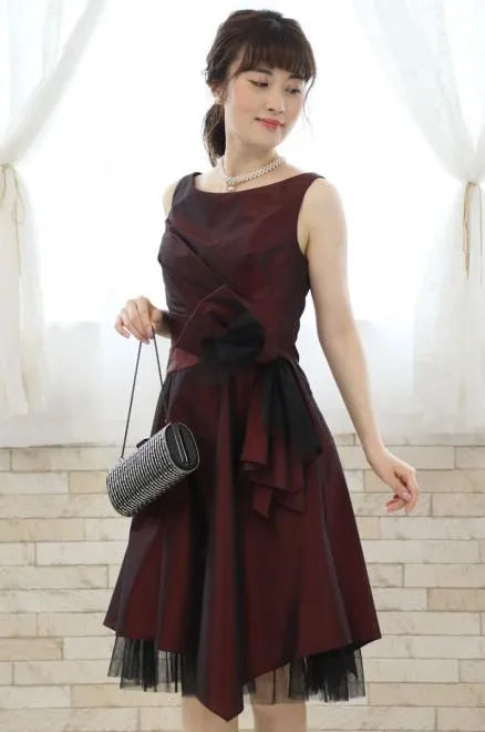 パープルのウエストリボンチュールドレス