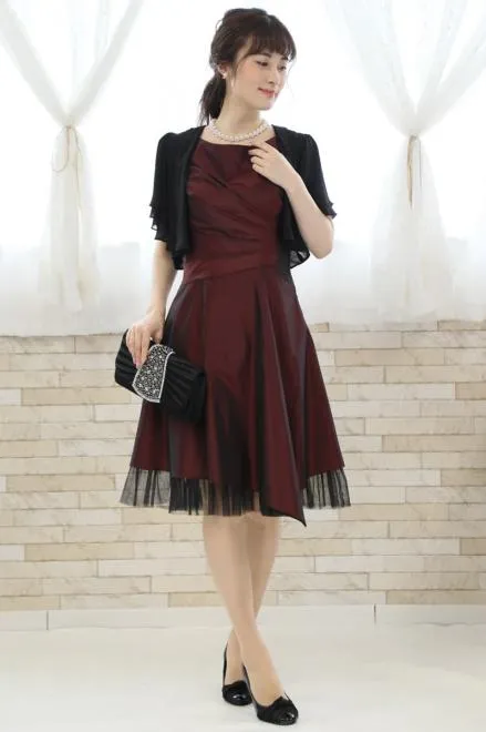 パープルのウエストリボンチュールドレス