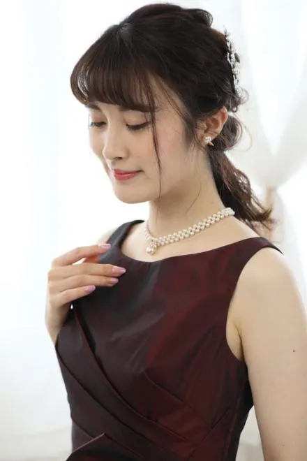 パープルのウエストリボンチュールドレス