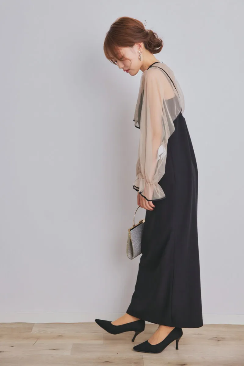 ブラックのチュールトップスレイヤードドレス