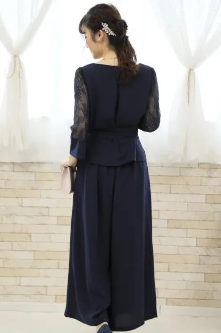 ネイビーのレース袖付きワイドパンツドレス