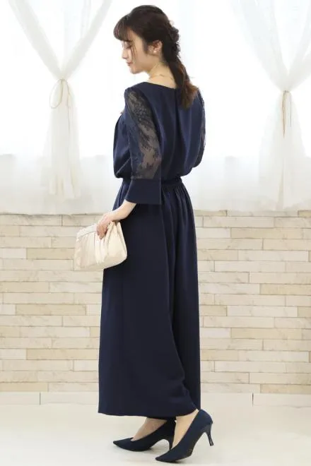 ネイビーのレース袖付きワイドパンツドレス