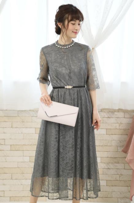 グレーのプチハイネック総レースドレス