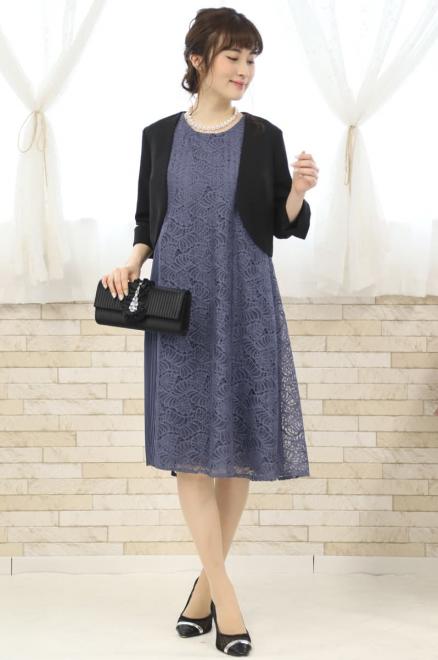 ブルーの総レースプリーツドレス