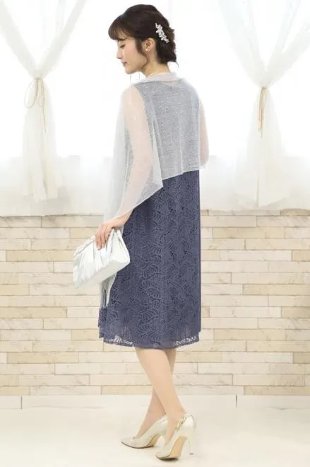 ブルーの総レースプリーツドレス