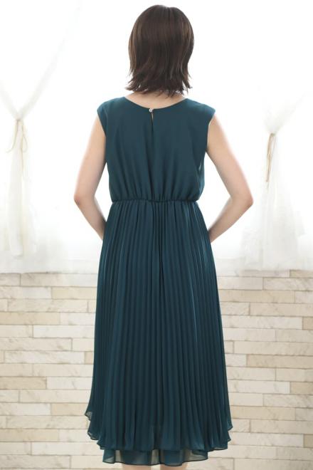 ブルーグリーンのアシンメトリープリーツドレス