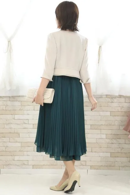 ブルーグリーンのアシンメトリープリーツドレス