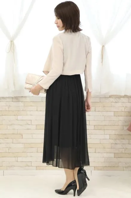 ブラックのフレンチスリーブロングドレス