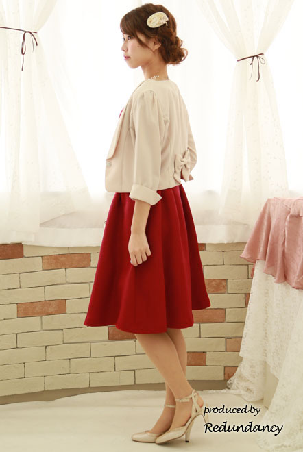 レッドの薔薇織柄ミニ丈ドレス