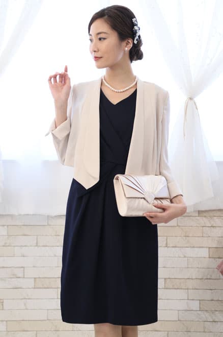 ネイビーのひざ丈Iラインドレスコーディネートセット