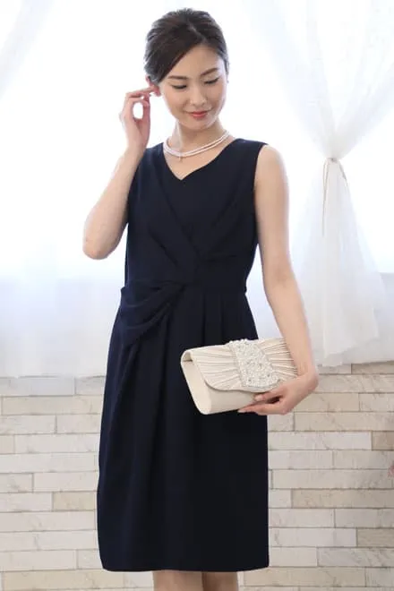 ネイビーのひざ丈Iラインドレスコーディネートセット