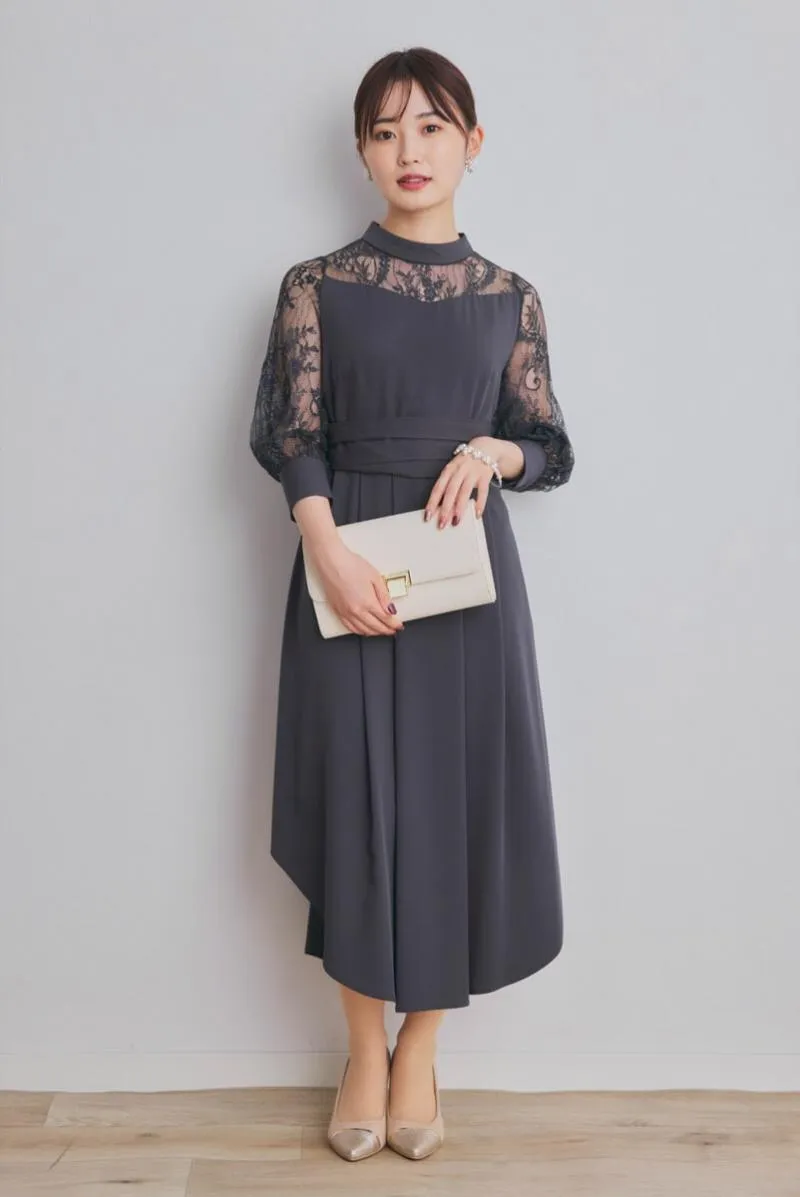 グレイッシュネイビーのイレギュラーヘムドレス