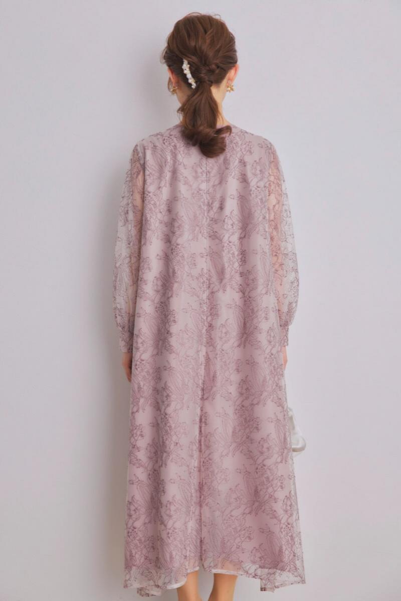 パープルのカットアウトエンブロイダリードレス