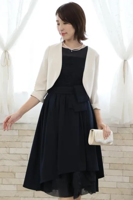 ネイビーのウエストリボン付きレースドレスコーディネートセット