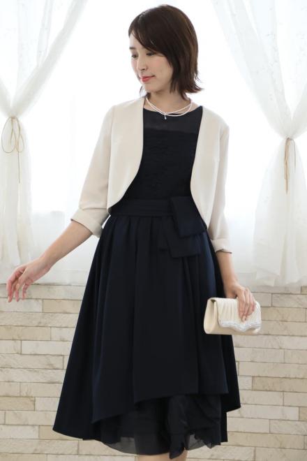 ネイビーのウエストリボン付きレースドレスコーディネートセット