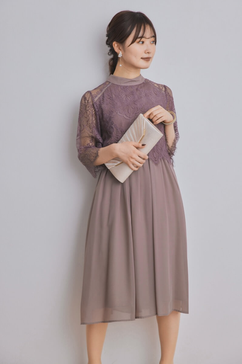 モカのボトルネックフレアドレス