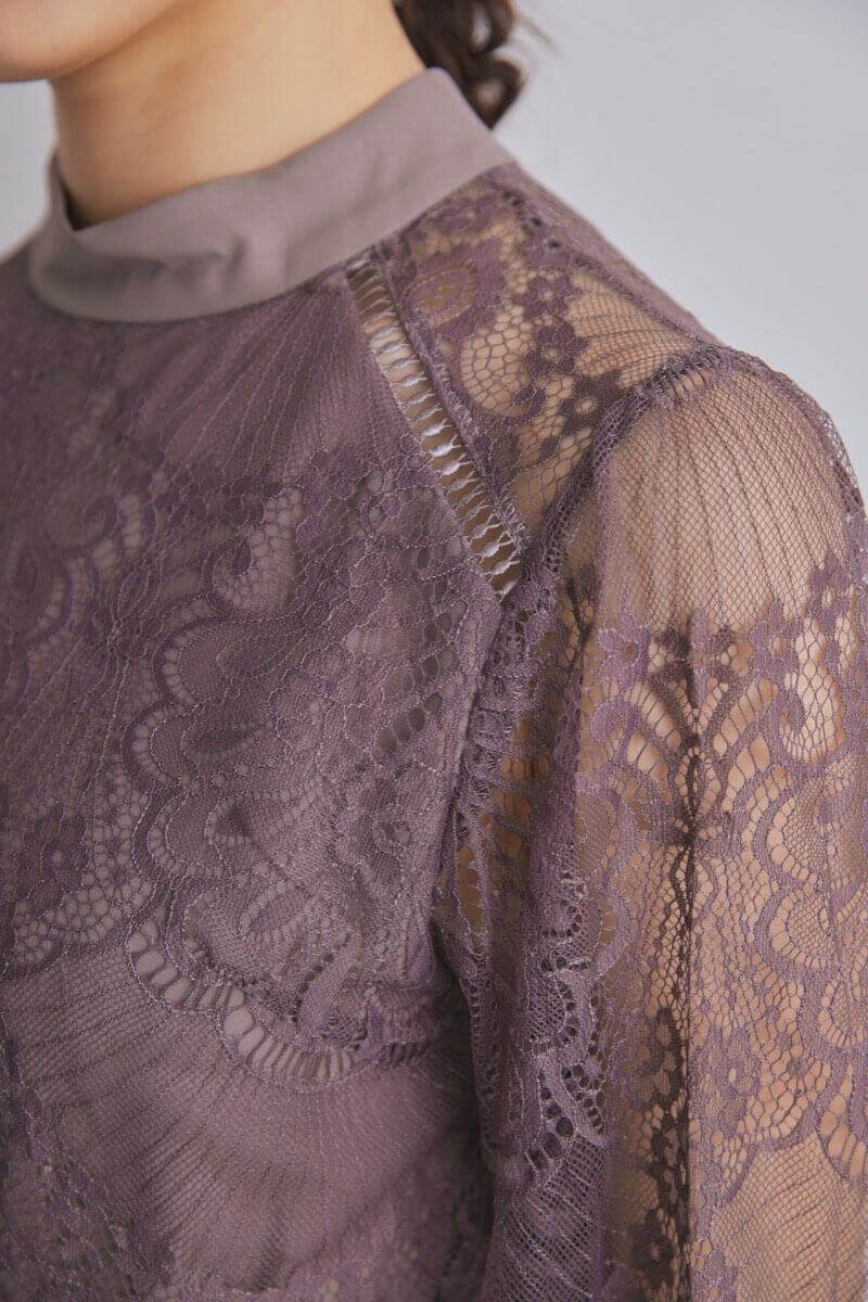 モカのボトルネックフレアドレス