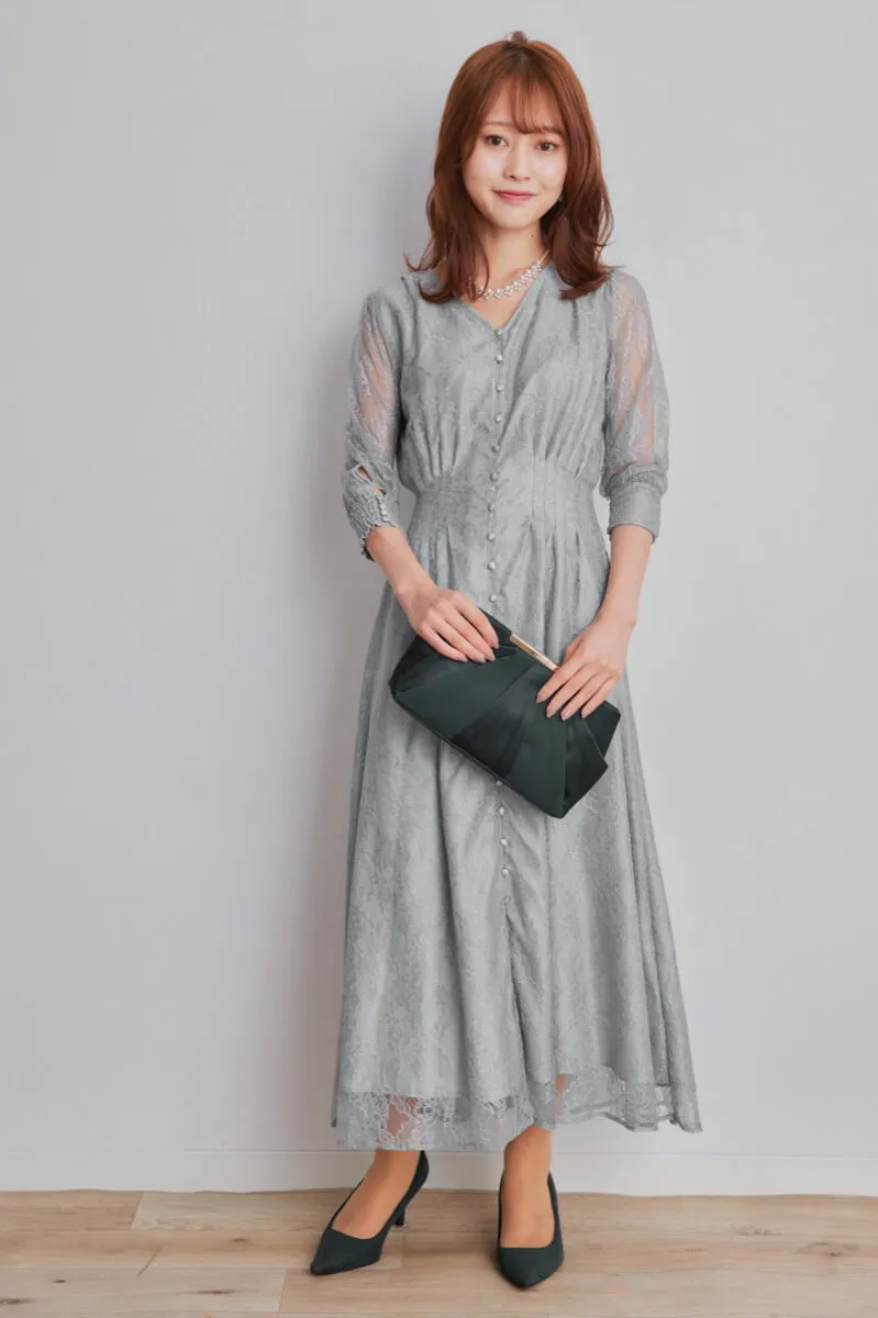 ブルーグレーのくるみボタン総レースドレス