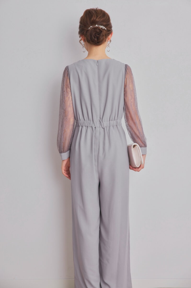 グレーのレース袖カシュクールパンツドレス