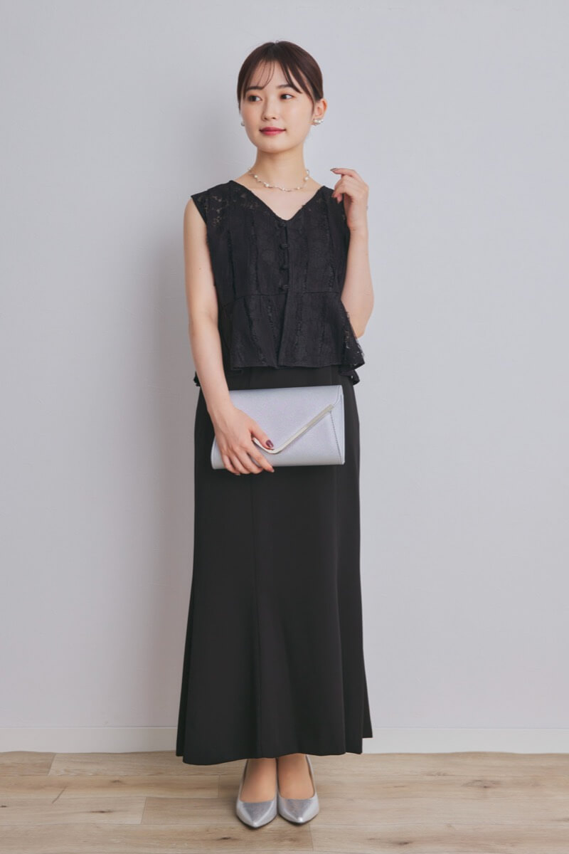 ブラックのペプラムブラウスセットドレス