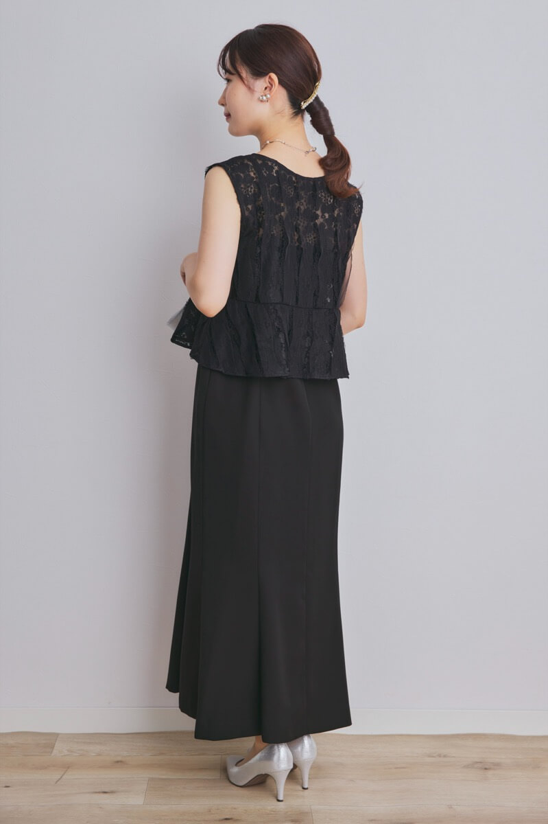 ブラックのペプラムブラウスセットドレス