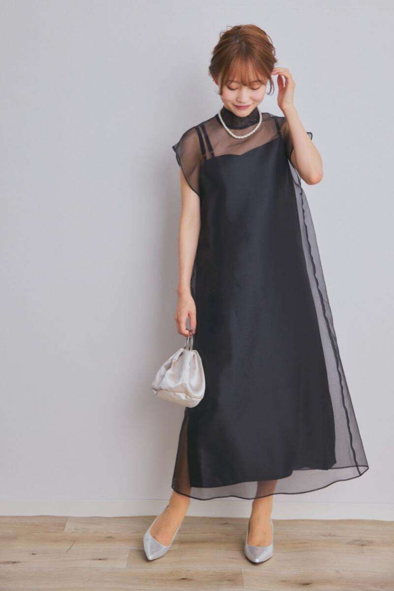 ブラックのアシメインナーオーガンジードレス