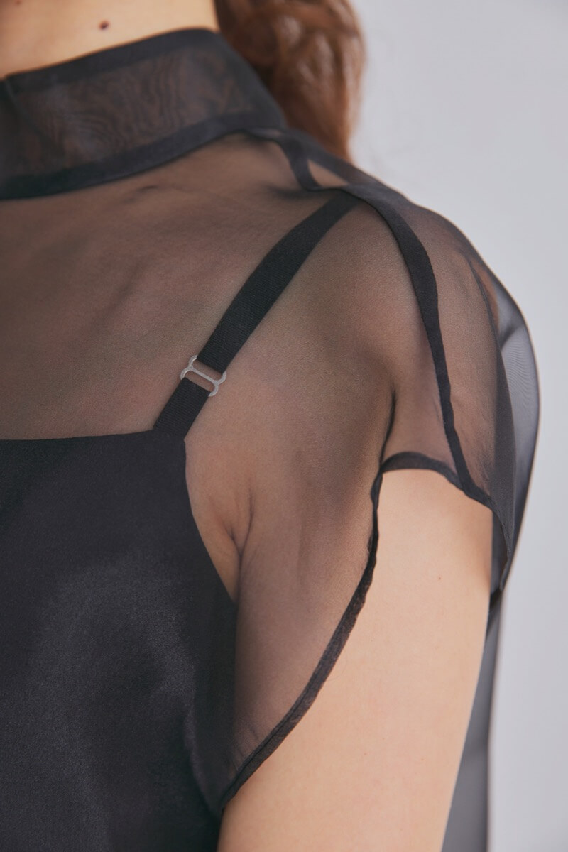 ブラックのアシメインナーオーガンジードレス